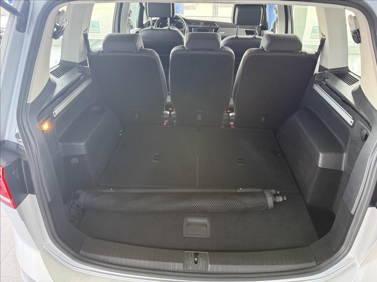 Volkswagen Touran Kombi 1,2 l 81 kw