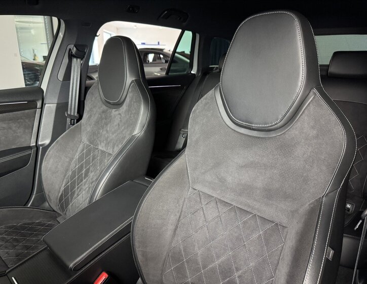 Škoda Superb Kombi 2,0 l 147 kw