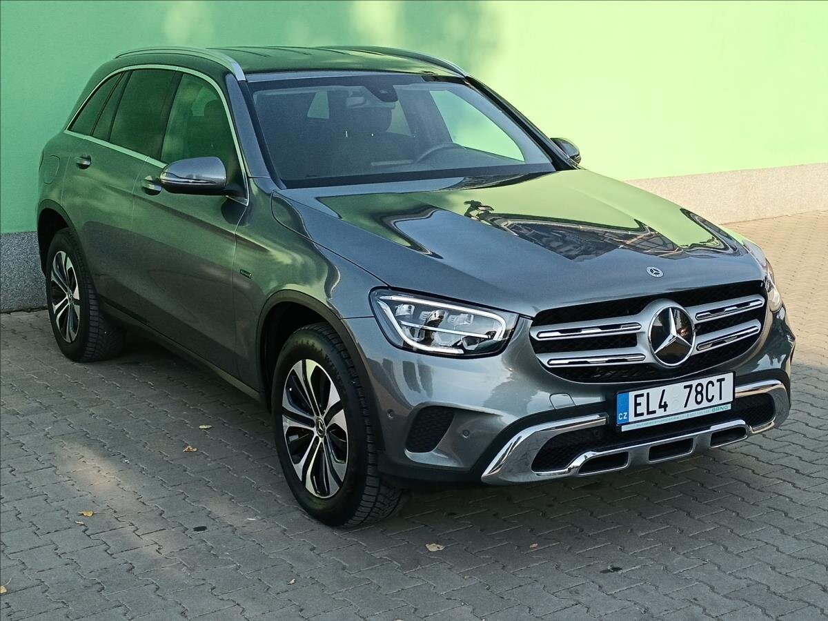 Mercedes-Benz GLC SUV 2,0 l 225 kw