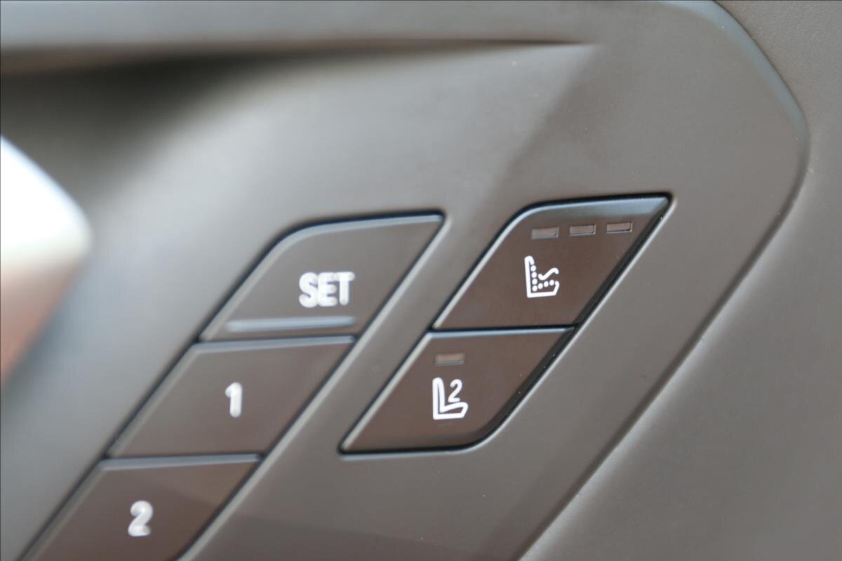 BMW X5 Kombi 3,0 l 290 kw