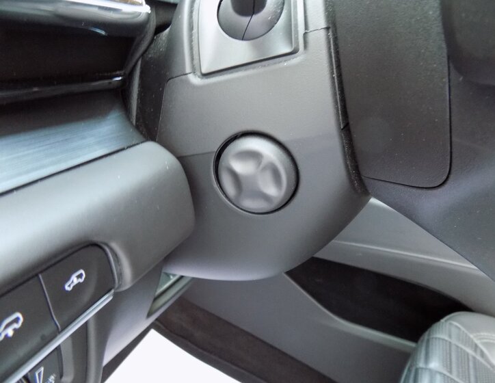 Cadillac Escalade 29