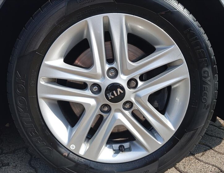KIA Ceed 13