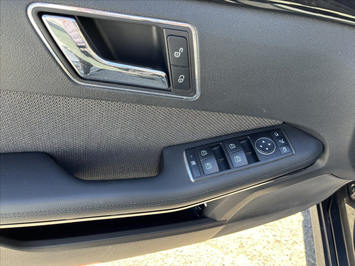 Mercedes-Benz Třídy E Sedan / Limuzína 2,1 l 100 kw