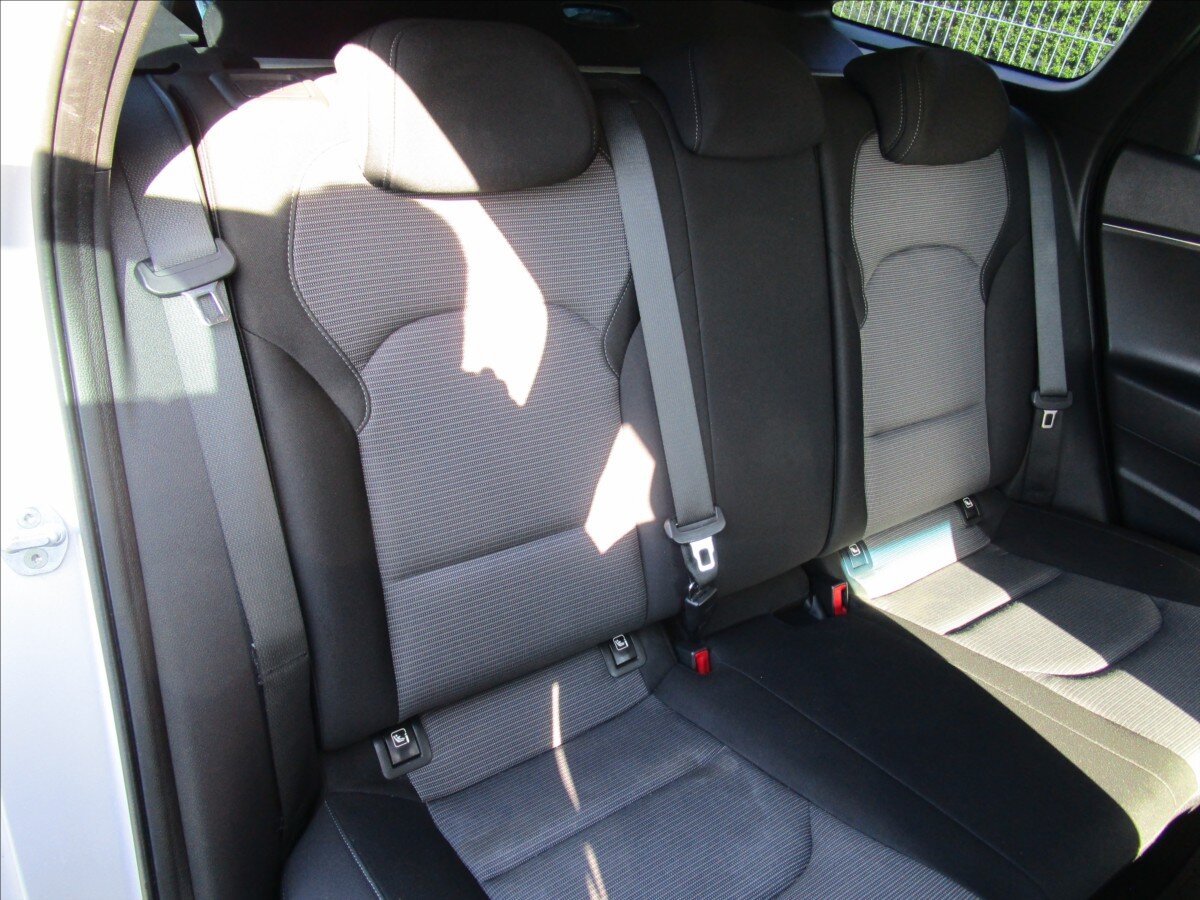 Hyundai i30 Kombi 1,6 l 81 kw