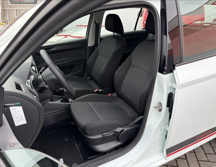 Škoda Fabia Hatchback 999,0 44 kw