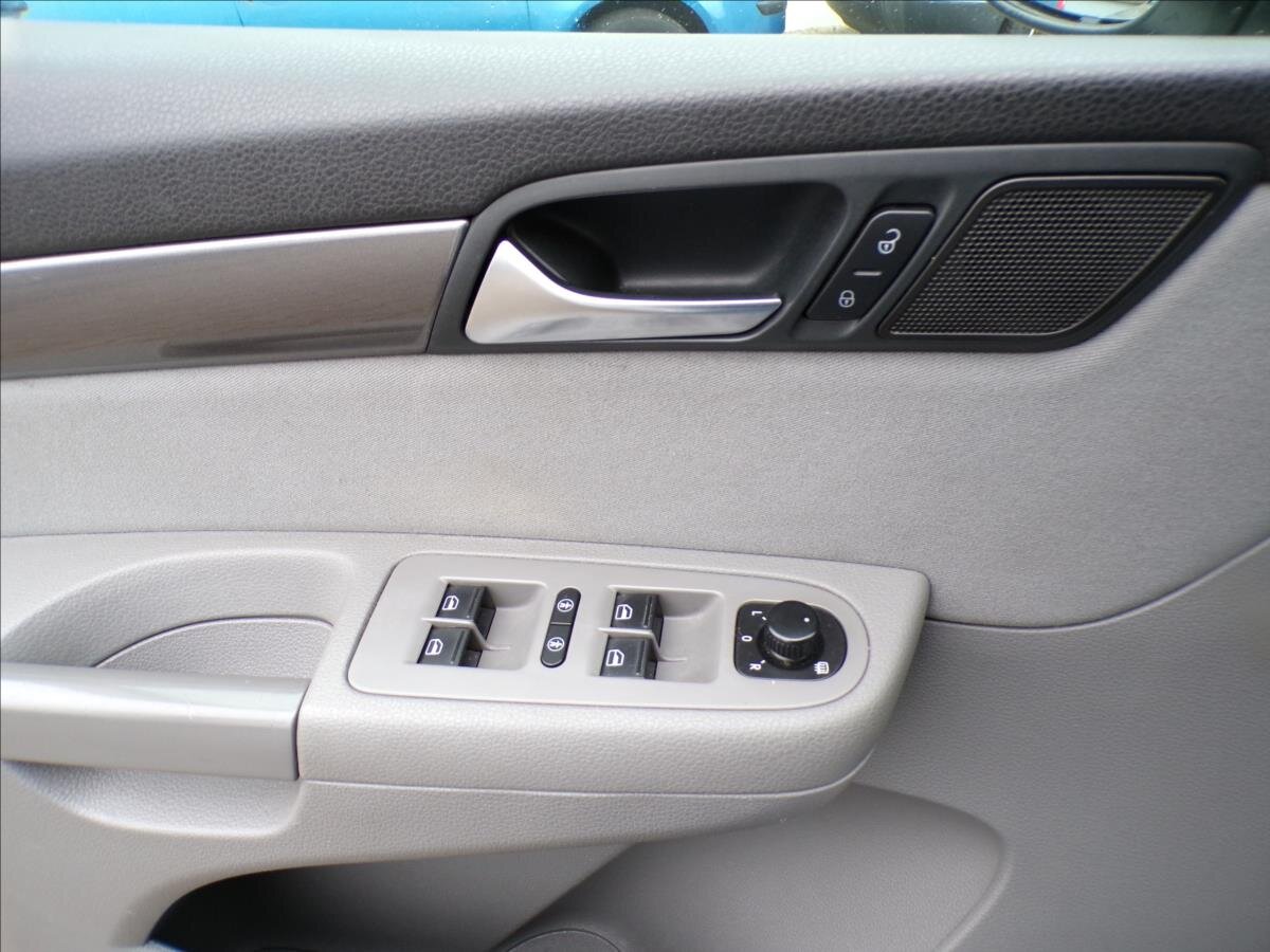 Seat Alhambra Kombi 2,0 l 125 kw