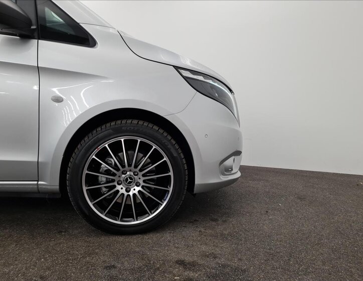 Mercedes-Benz Vito MPV 2,0 l 174 kw