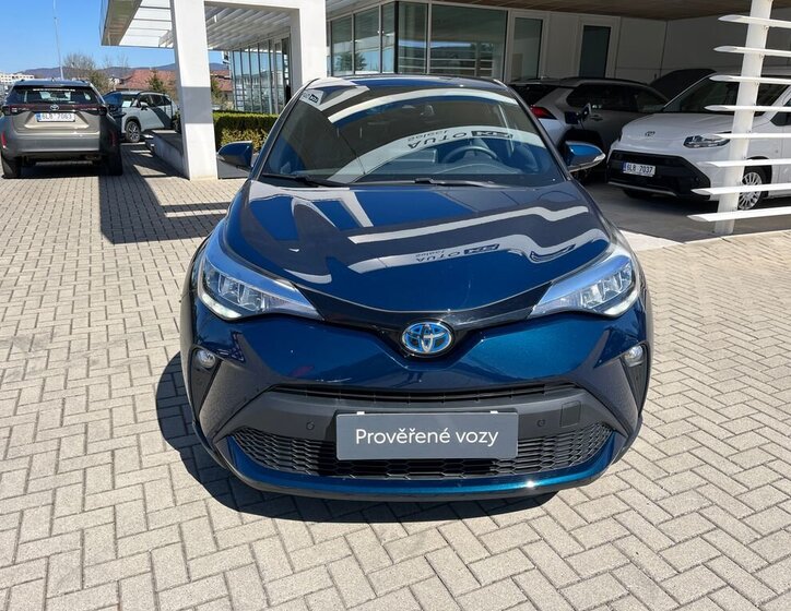 Toyota C-HR SUV / Terénní 2,0 l 112 kw