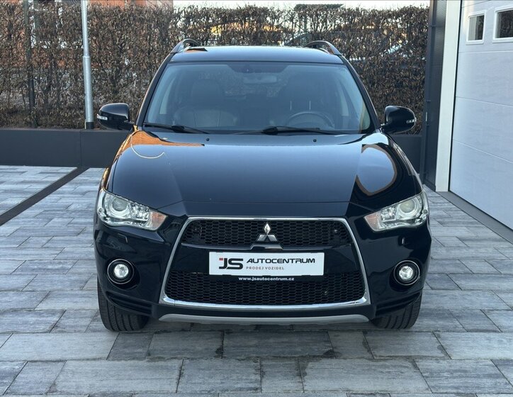 Mitsubishi Outlander SUV / Terénní 2,3 l 130 kw