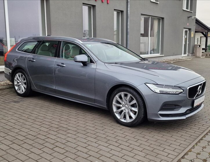 Volvo V90 Kombi 2,0 l 140 kw