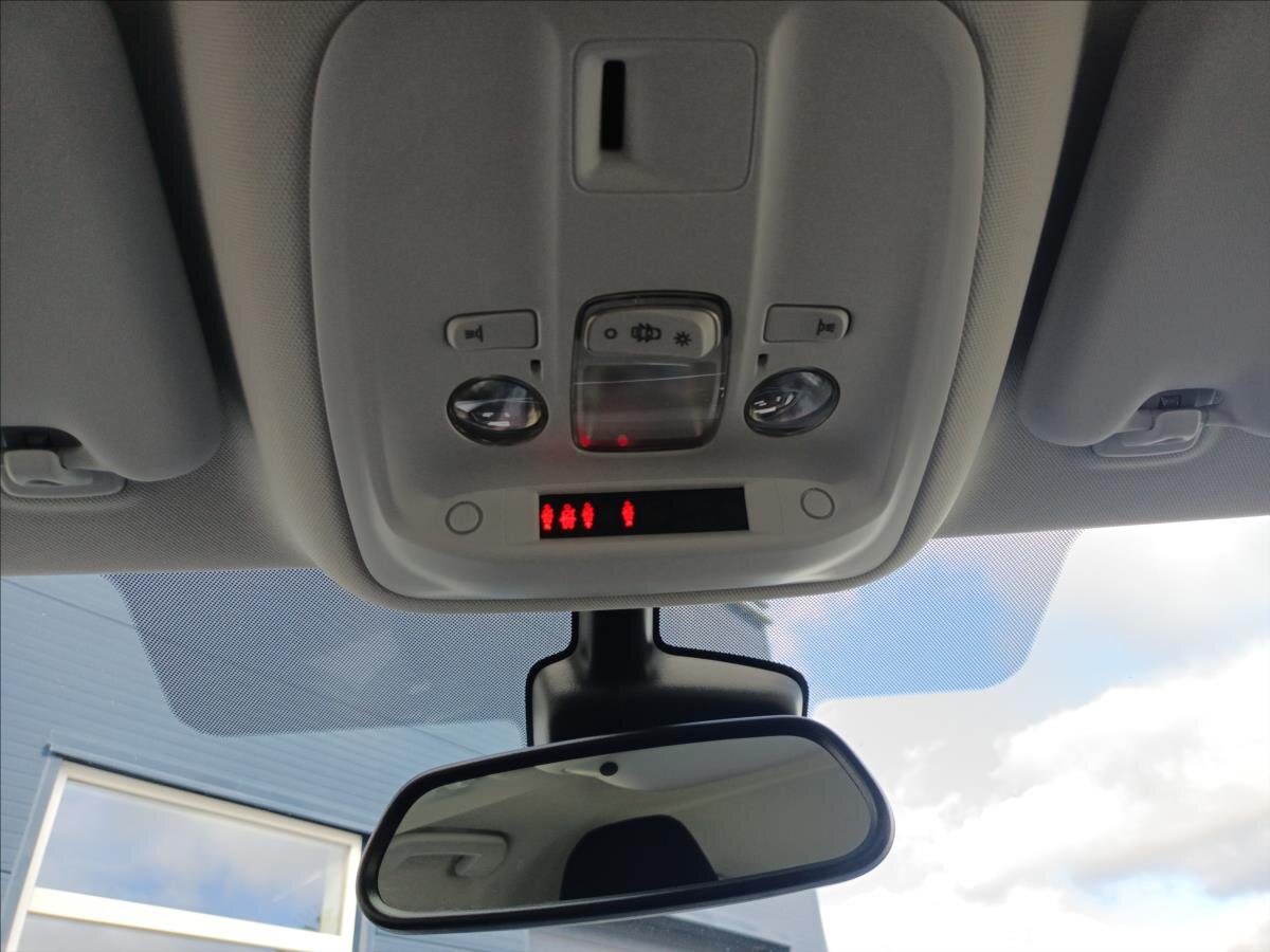 Peugeot 308 Hatchback 1,2 l 81 kw