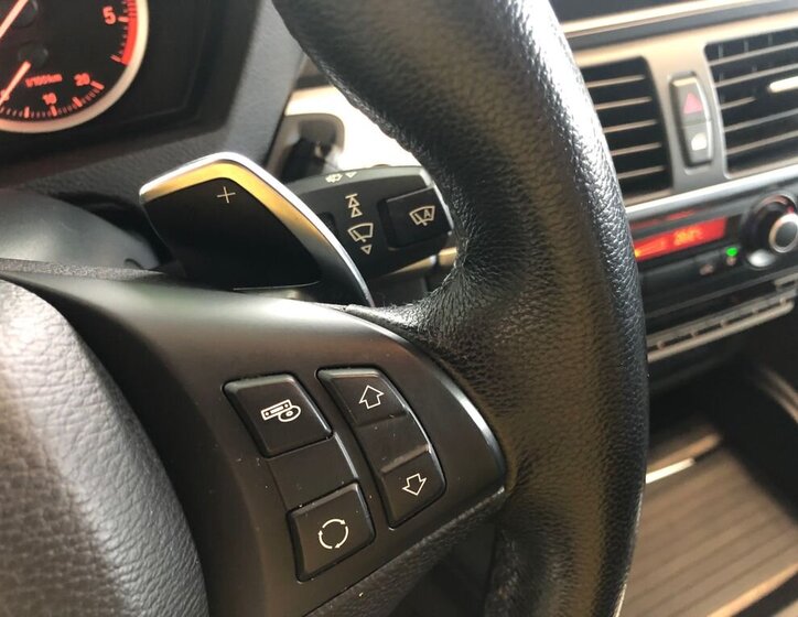 BMW X6 Kombi 3,0 l 180 kw