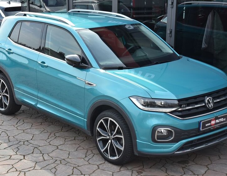 Volkswagen T-Cross SUV / Terénní 1,5 l 110 kw