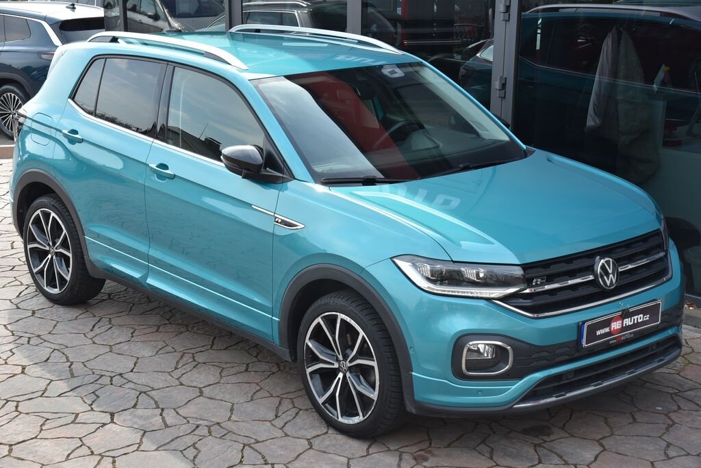 Volkswagen T-Cross SUV / Terénní 1,5 l 110 kw