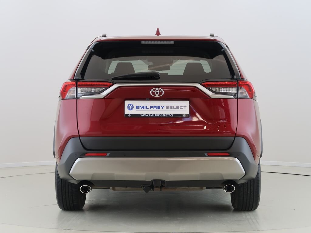 Toyota RAV4 SUV 2,0 l 129 kw