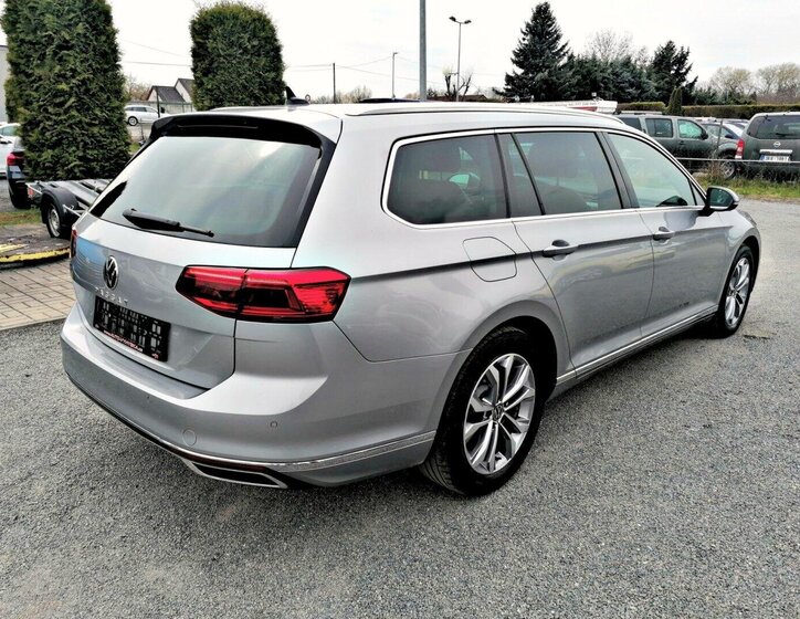 Volkswagen Passat Kombi 2,0 l 90 kw