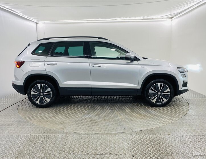 Škoda Karoq SUV / Terénní 1,5 l 110 kw