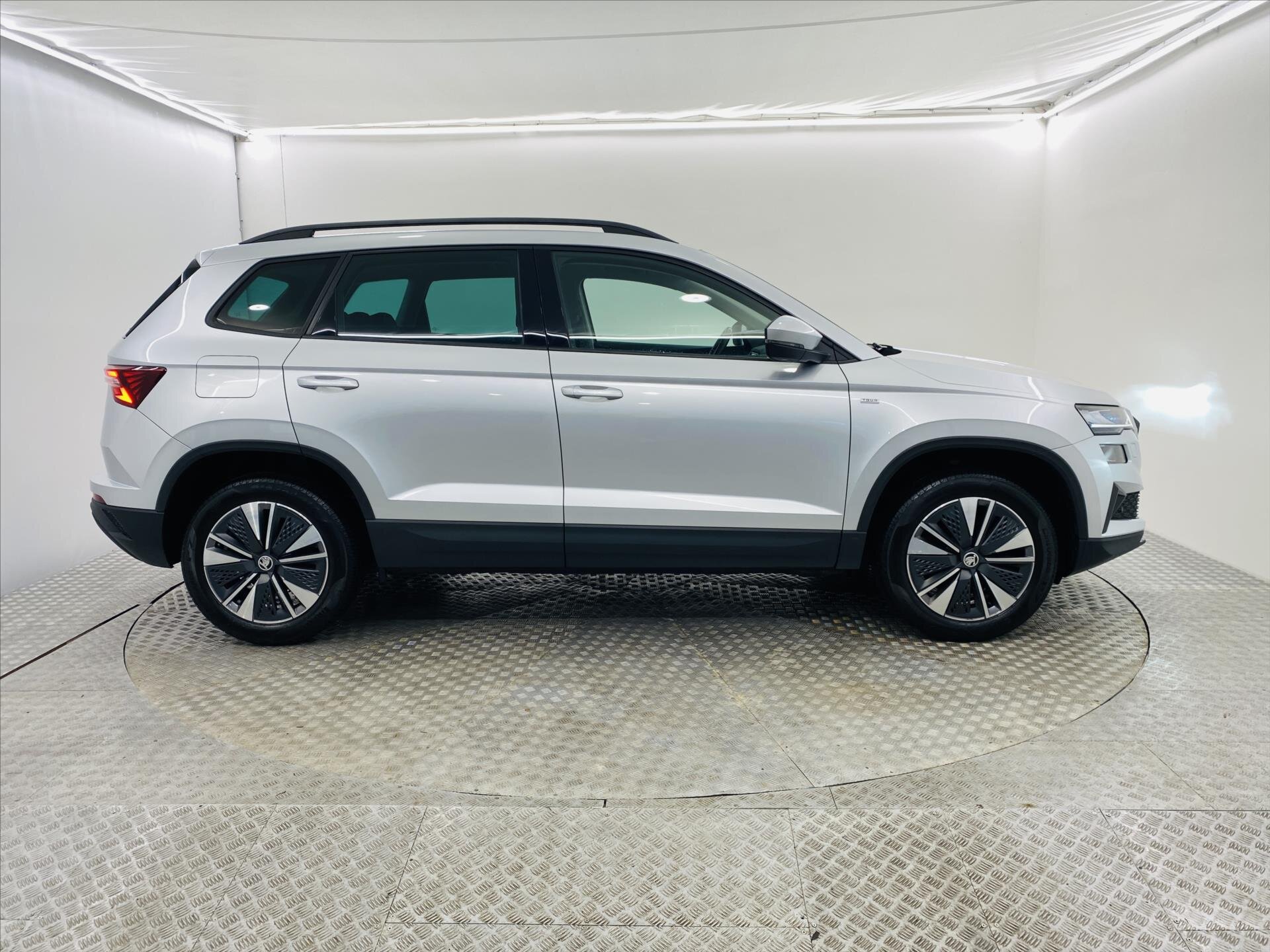 Škoda Karoq SUV / Terénní 1,5 l 110 kw