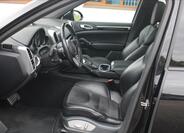 Porsche Cayenne SUV 4,1 l 283 kw