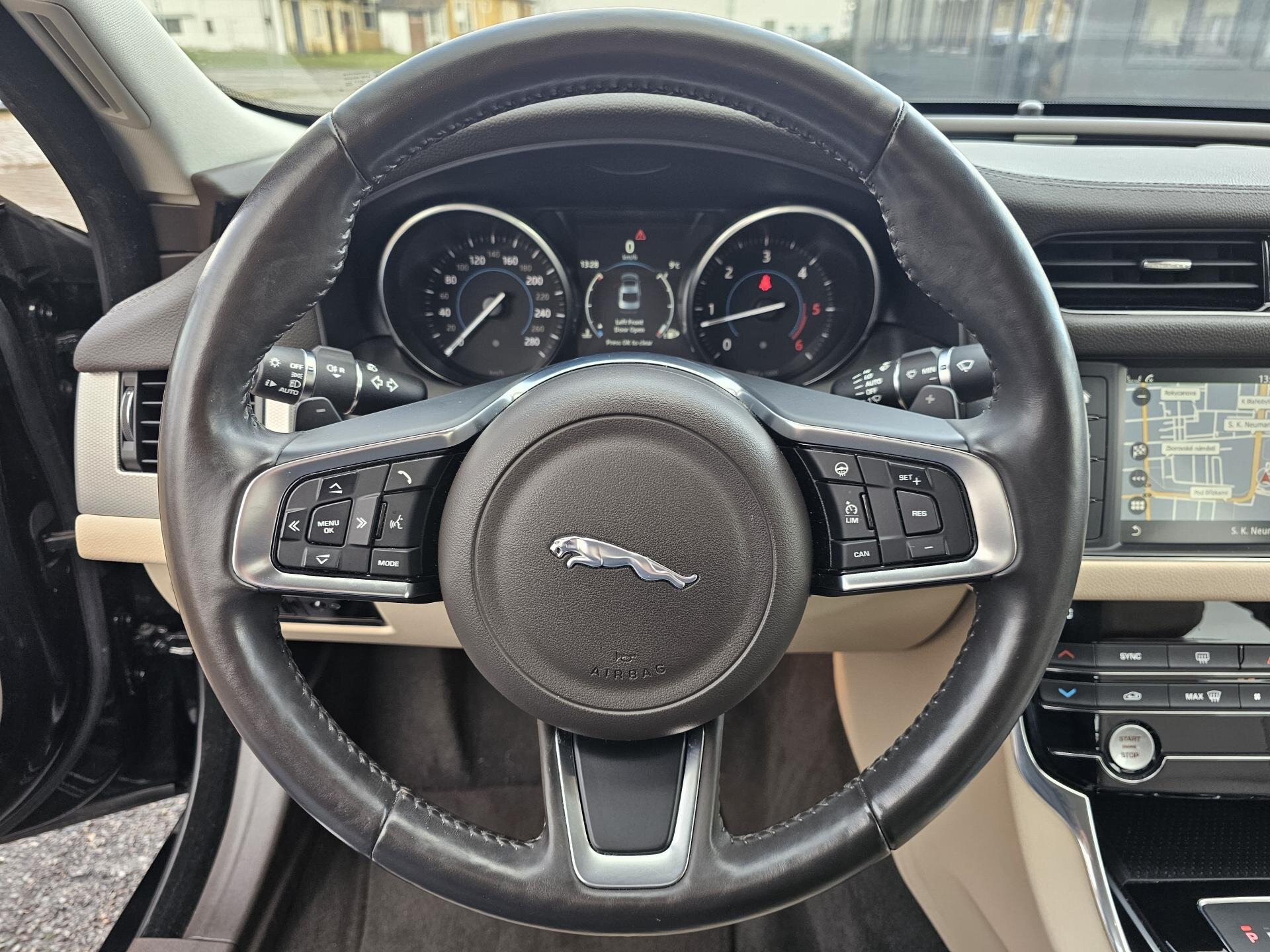 Jaguar XF Sedan 2,0 l 177 kw