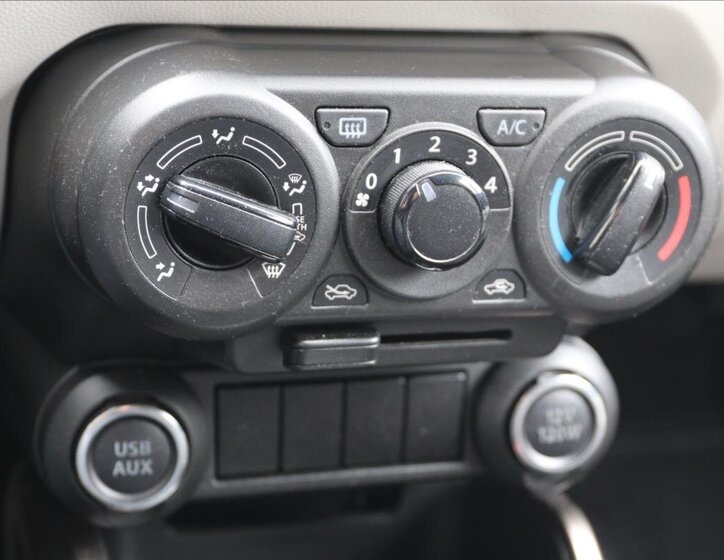 Suzuki Ignis Hatchback 1,2 l 66 kw