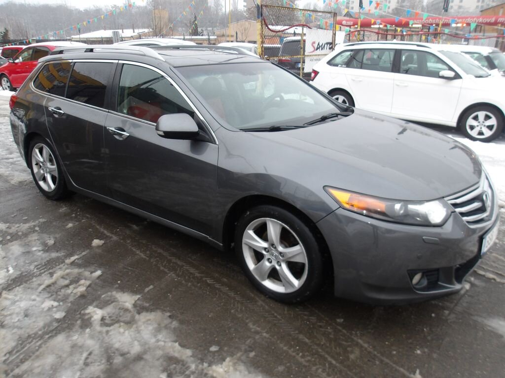 Honda Accord Kombi 2,2 l 110 kw