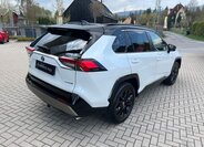 Toyota RAV4 SUV / Terénní 2,5 l 131 kw