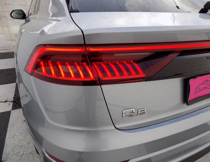 Audi Q8 45