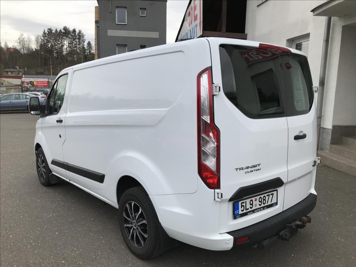 Ford Transit Custom Skříň 2,0 l 79 kw