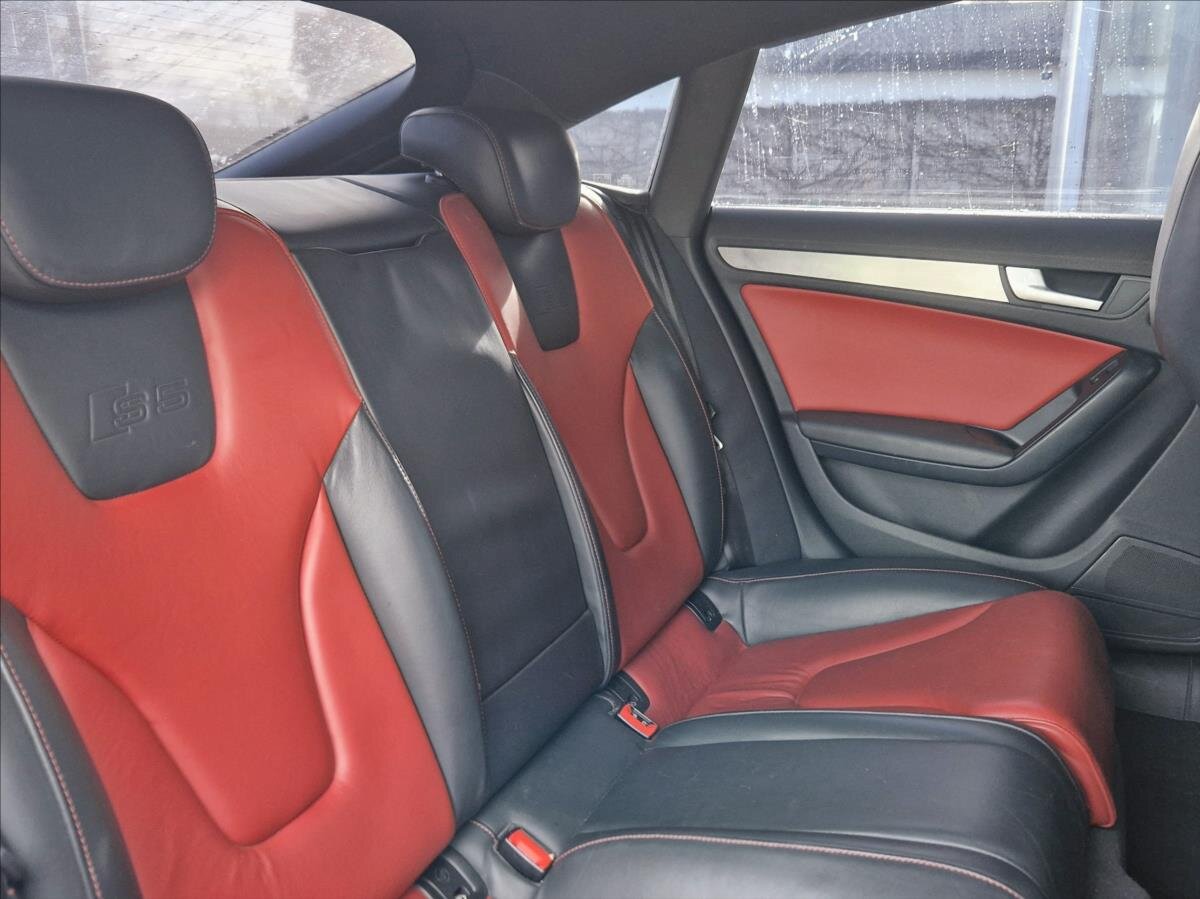 Audi S5 Sedan / Limuzína 3,0 l 245 kw