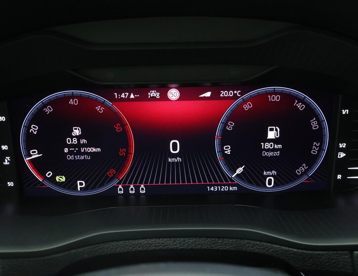 Škoda Karoq SUV / Terénní 2,0 l 110 kw