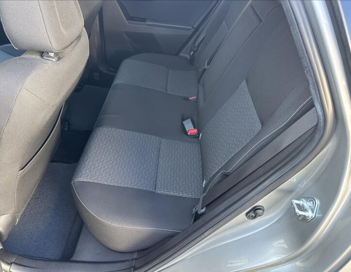 Toyota Auris Kombi 1,6 l 98 kw