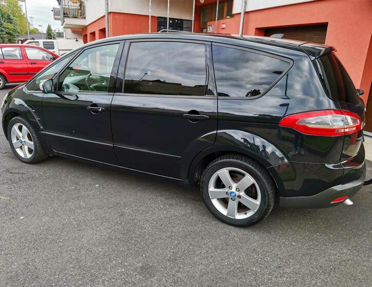 Ford S-MAX 15