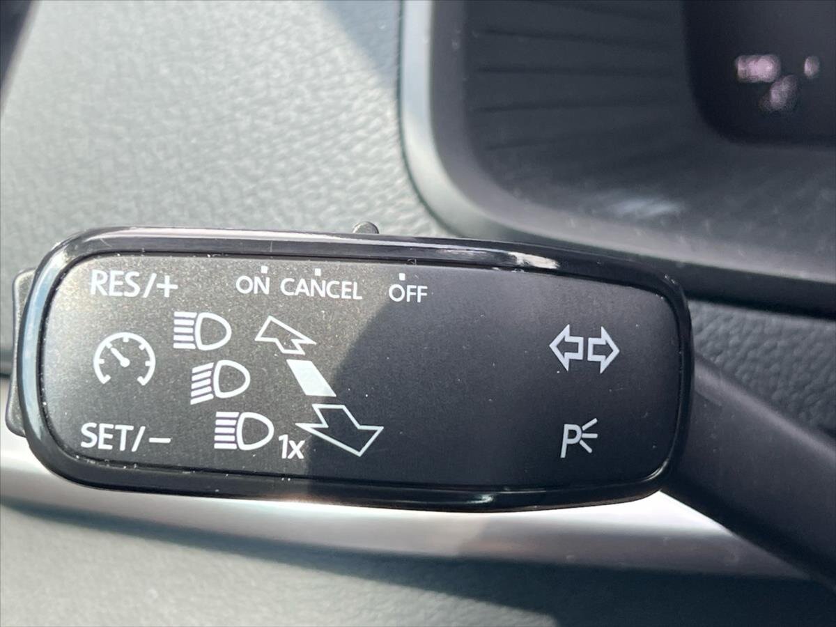 Škoda Karoq SUV / Terénní 1,5 l 110 kw