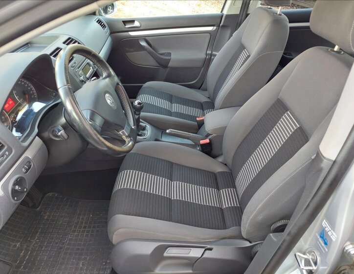 Volkswagen Golf Hatchback 1,4 l 59 kw