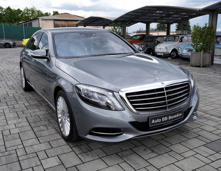 Mercedes-Benz Třídy S 8