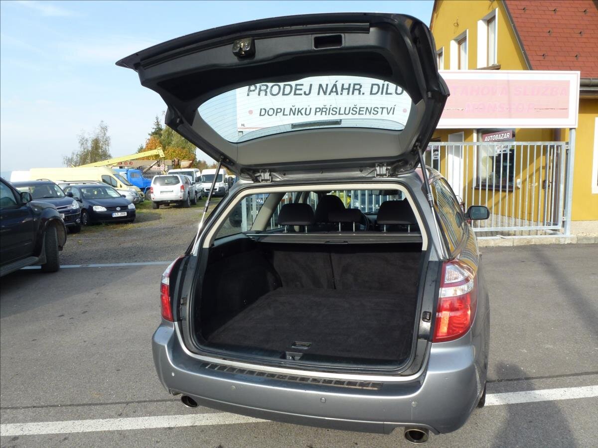 Subaru Legacy Kombi 2,0 l 121 kw
