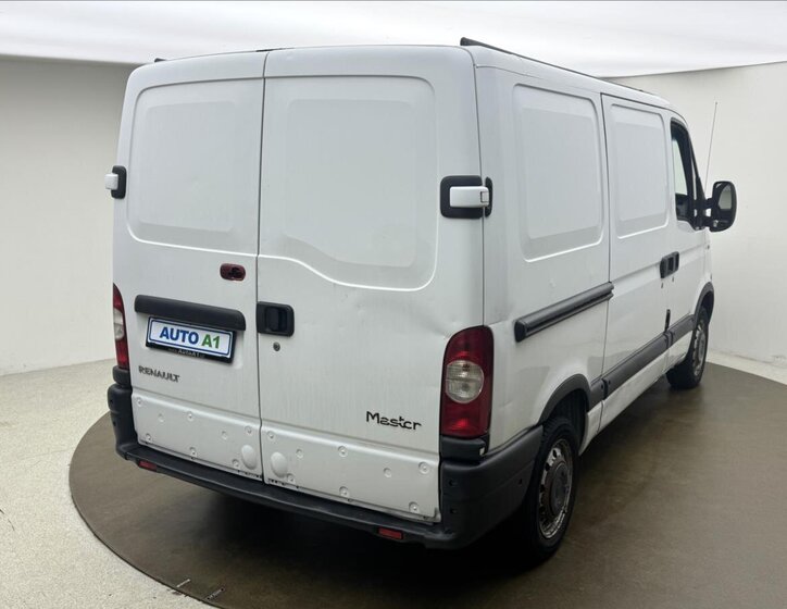 Renault Master Skříň 2,5 l 74 kw