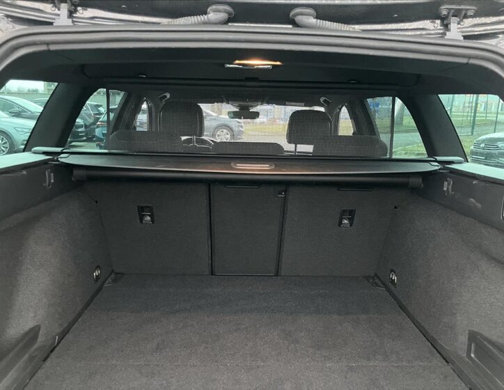 Volkswagen Passat Kombi 2,0 l 110 kw