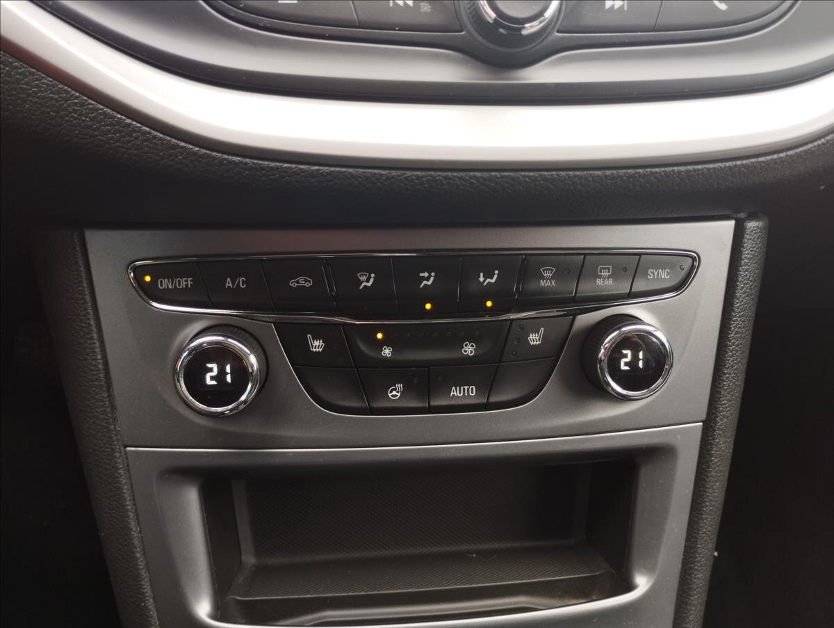 Opel Astra Kombi 999,0 77 kw