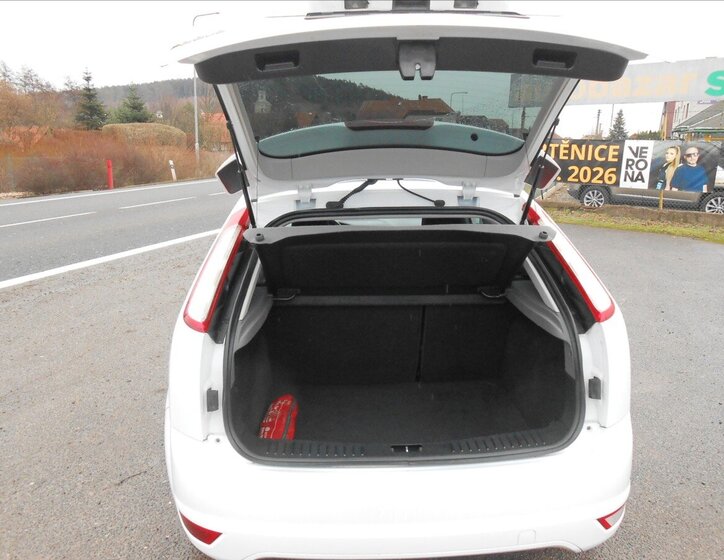 Ford Focus Hatchback 1,6 l 74 kw