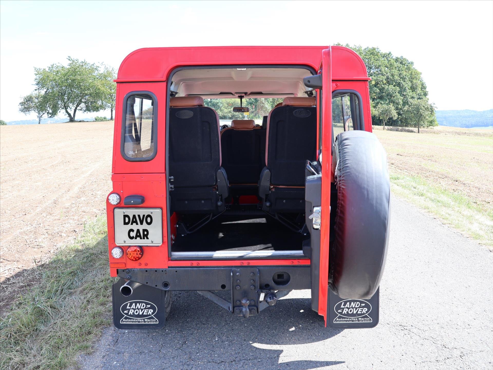 Land Rover Defender SUV 2,4 l 90 kw