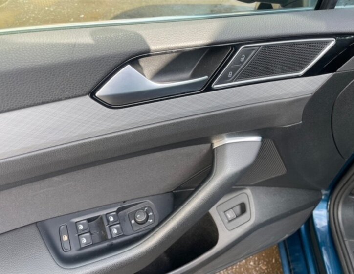 Volkswagen Passat Kombi 1,5 l 110 kw