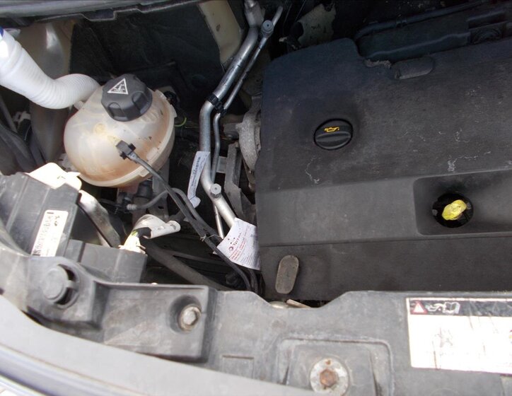 Peugeot Traveller MPV 2,0 l 130 kw