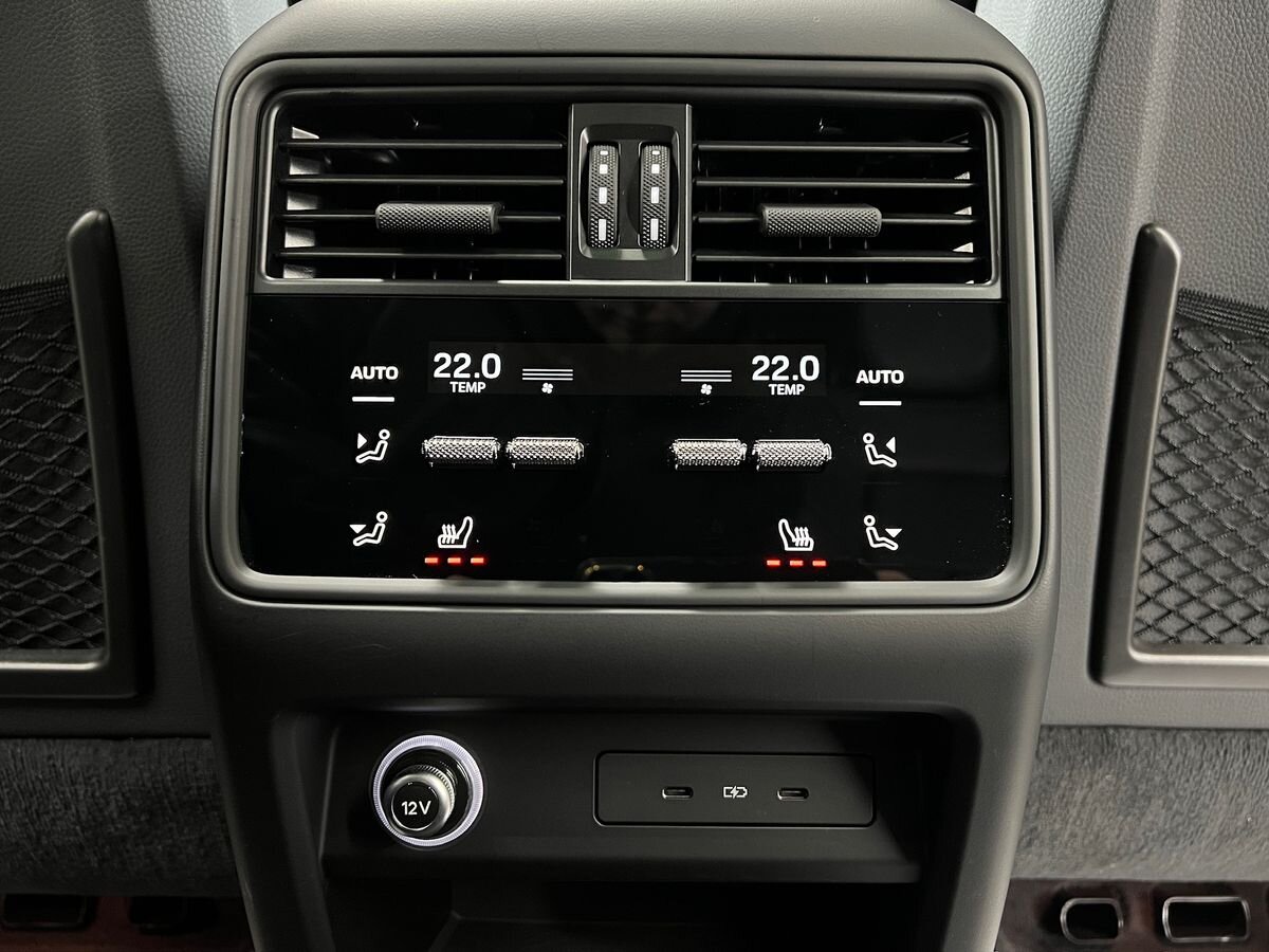 Porsche Cayenne SUV / Terénní 4,0 l 349 kw