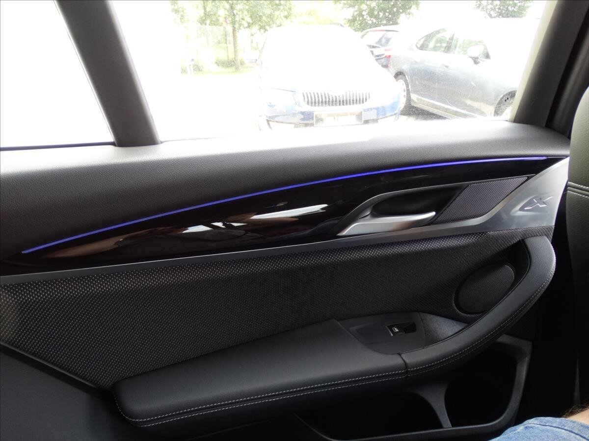 BMW X3 SUV 2,0 l 185 kw