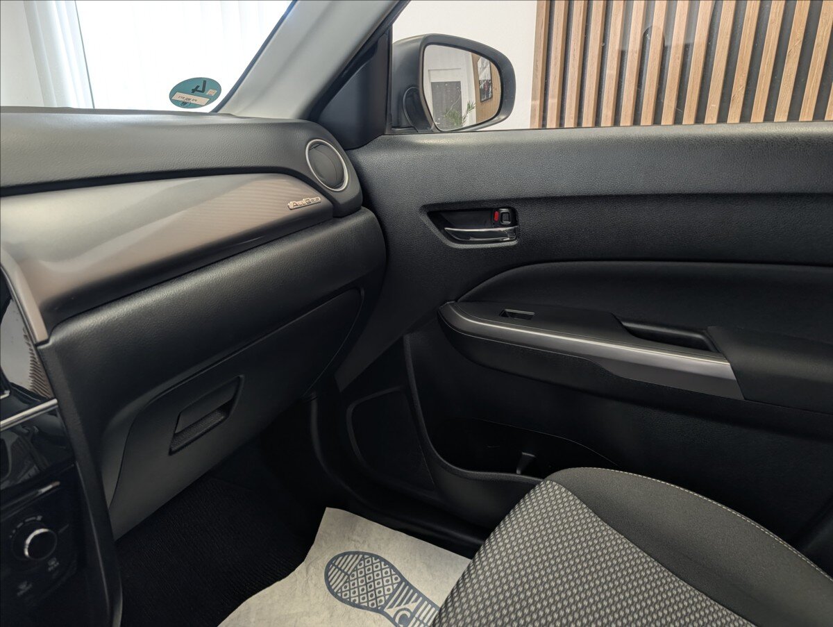 Suzuki Vitara Hatchback 1,4 l 95 kw