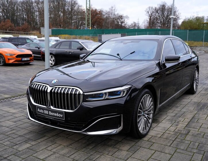 BMW Řada 7 2