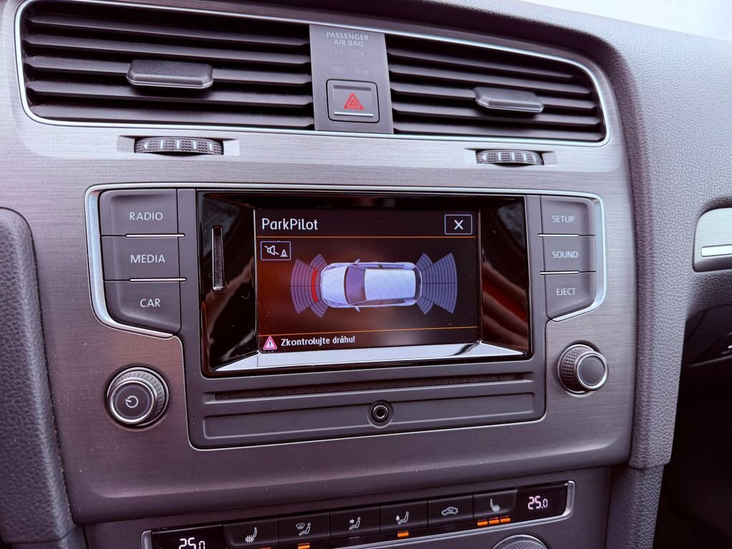 Volkswagen Golf Hatchback 1,2 l 77 kw