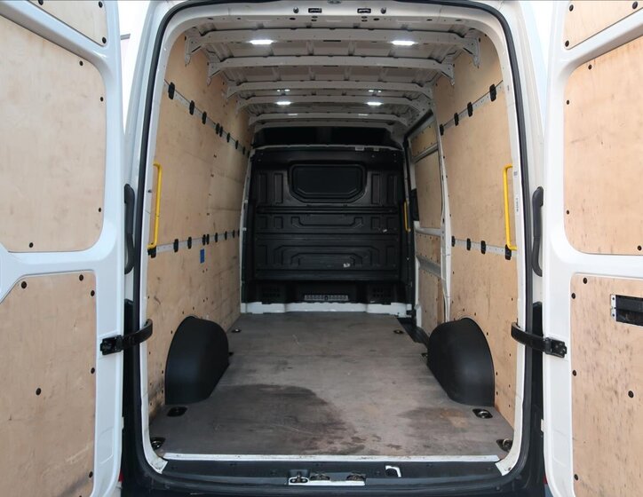 Volkswagen Crafter Ostatní 2,0 l 103 kw